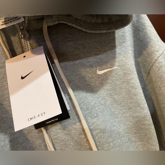Nike Gray Basketball Hoodie Medium Tall NEW - Picture 3 of 3